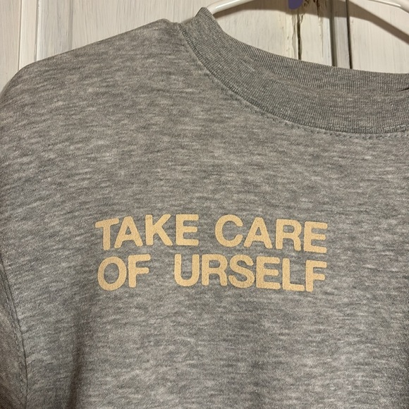 Crewneck. Size Small - Picture 3 of 4